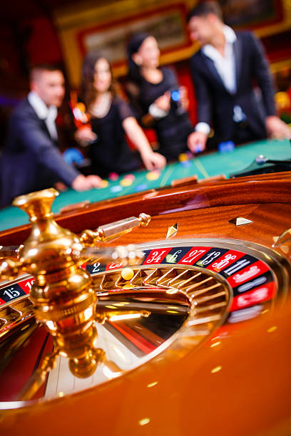 senang4d Live Sic Bo table with dice layout and dealer screen